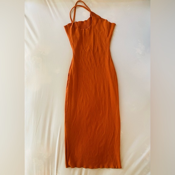 Naked Wardrobe One-Shoulder Orange Midi Dress - Picture 5 of 6